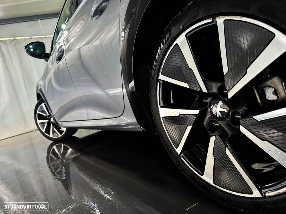 Peugeot e-208 50 kWh GT Pack - 8