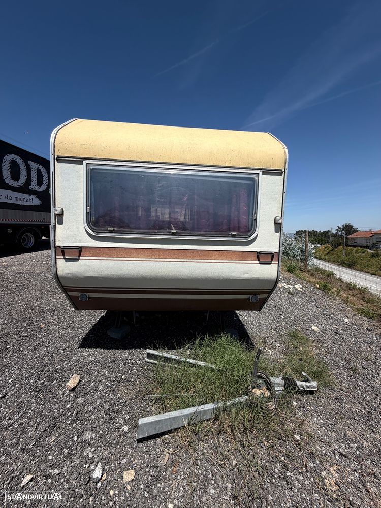 Outra não listada Caravana Nacional caravana vintege ideal para pequenos espacos equipada - 5