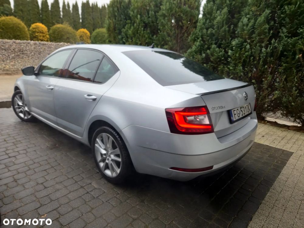 Skoda Octavia 1.5 TSI GPF ACT Style DSG - 4
