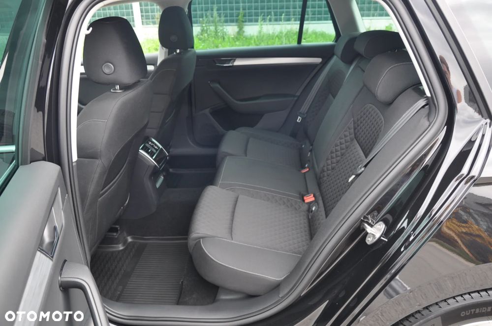 Skoda Superb 1.5 TSI Ambition DSG - 12