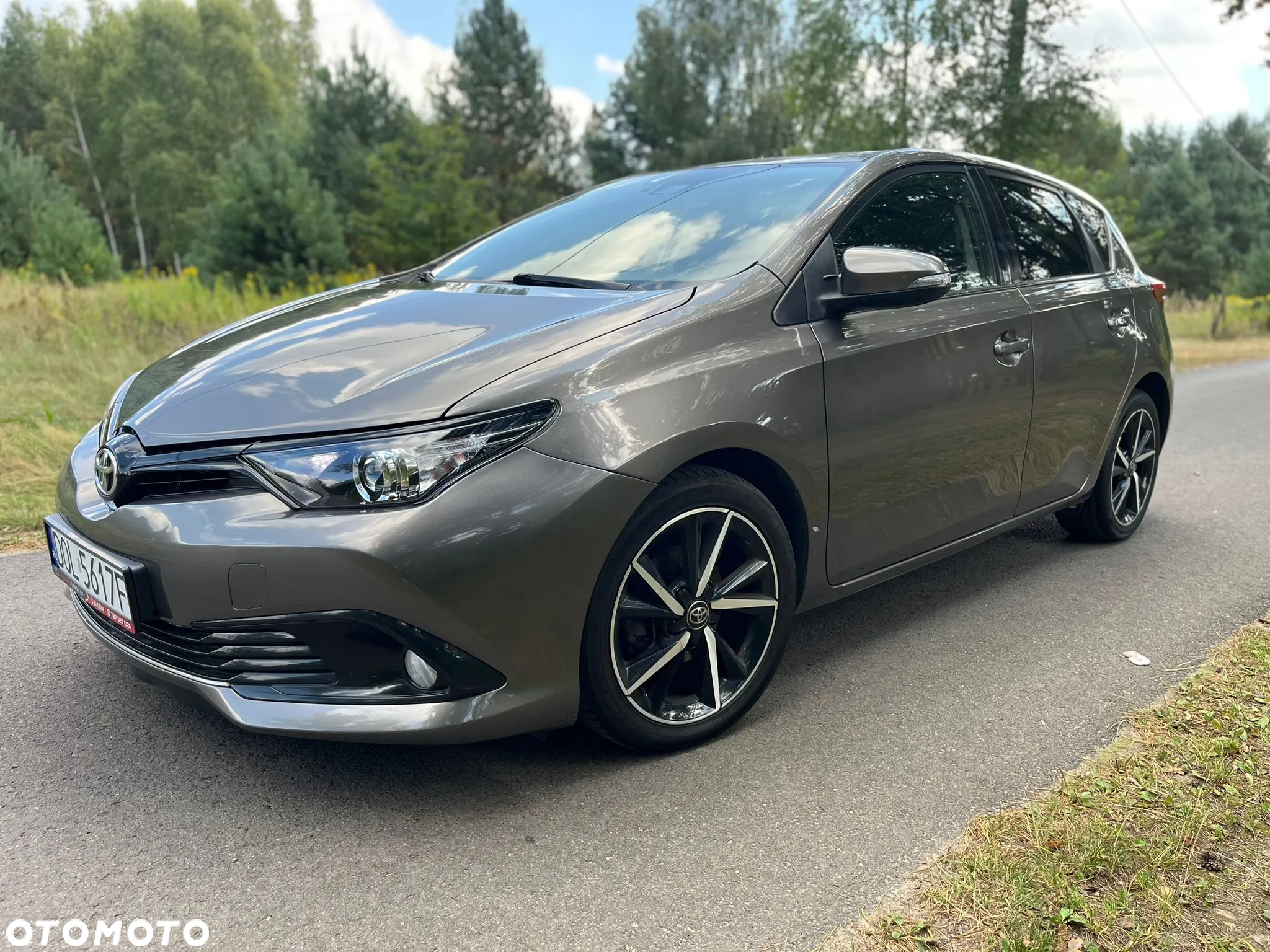 Toyota Auris 1.2 T Premium MS - 10