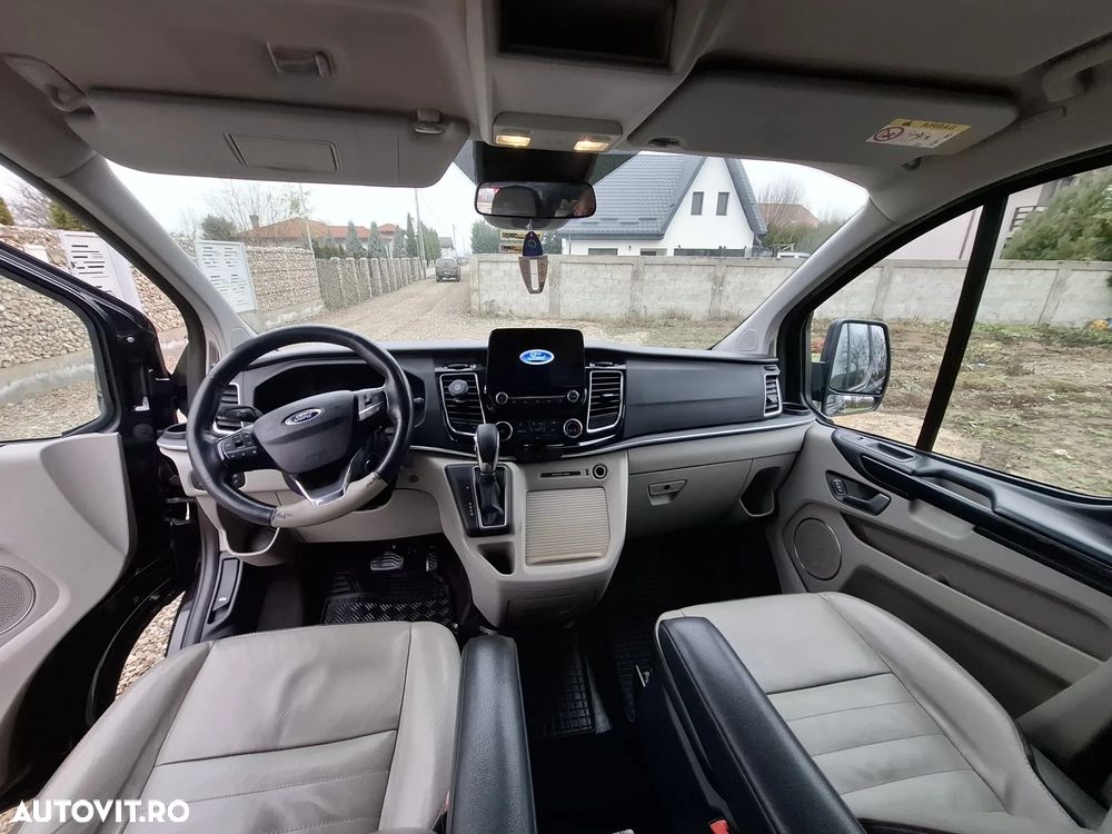 Ford Tourneo Custom Bus 320 2.0 EcoBlue 170 CP L2H1 Active Aut. - 11