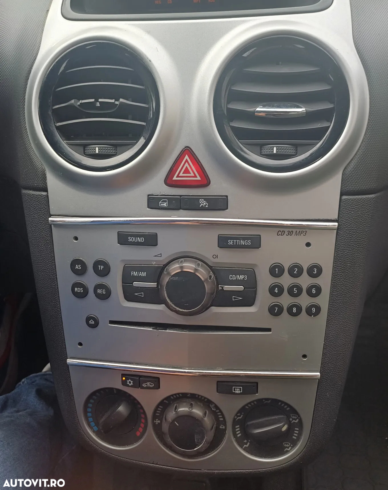 Opel Corsa - 18