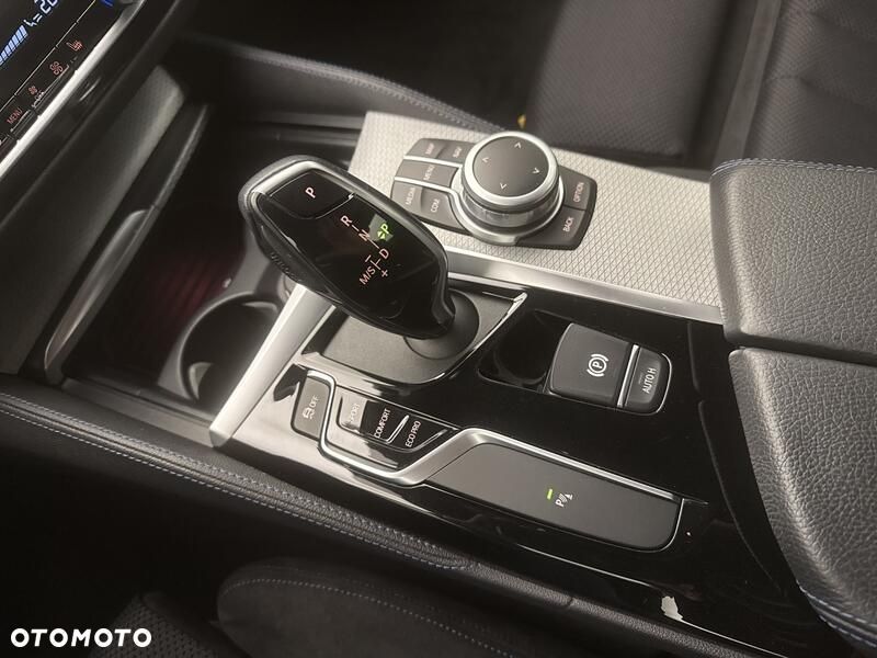 BMW Seria 5 530i GPF xDrive M Sport sport - 17