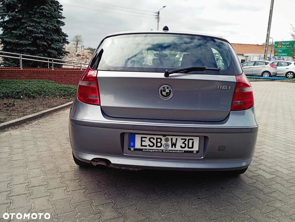 BMW Seria 1 118i - 6