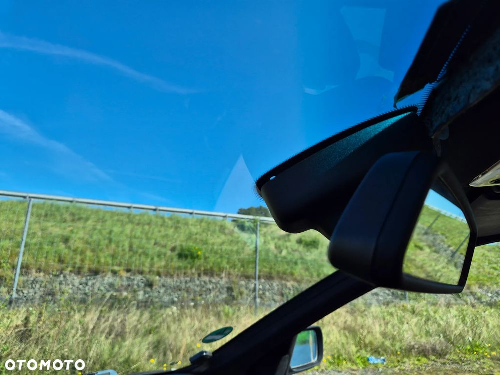 BMW Seria 3 320i - 17
