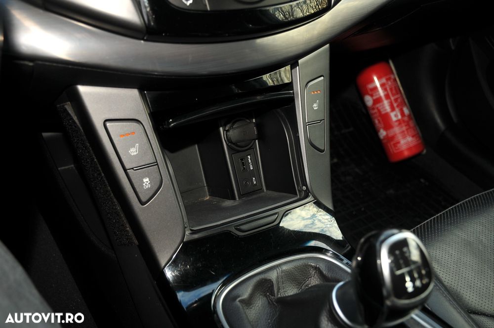 Hyundai i40 Kombi 1.7 CRDi Premium - 21