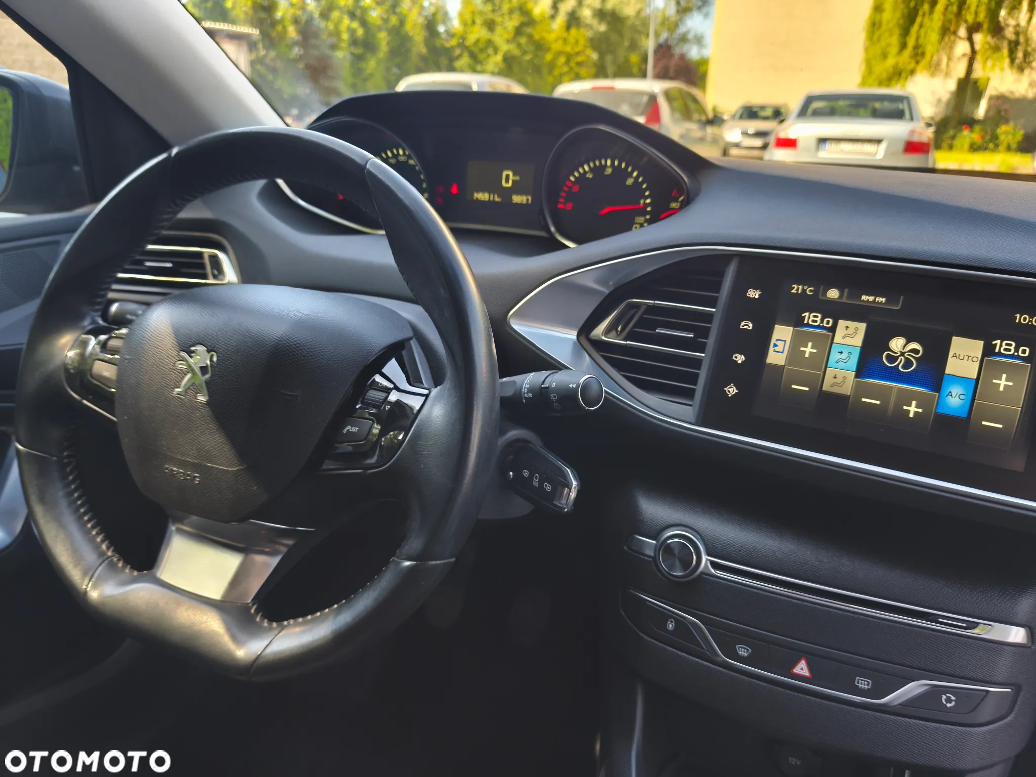 Peugeot 308 1.6 e-HDi Active S&S - 27