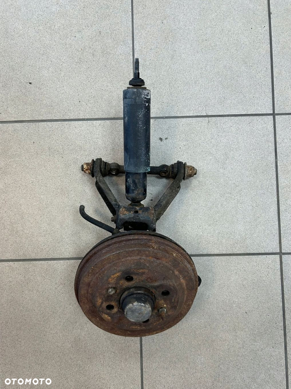 ZWROTNICA LEWA PRZÓD PRZEDNIA FIAT 126P MALUCH