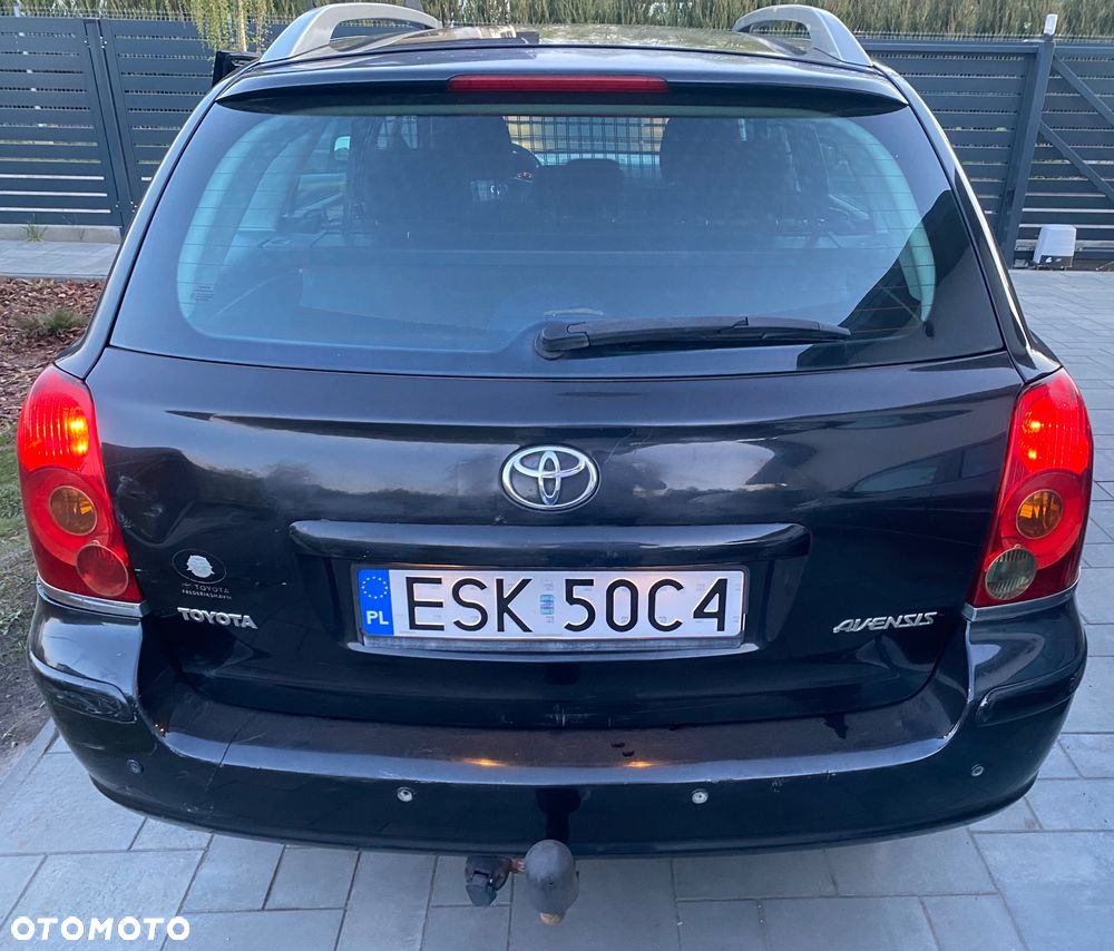 Toyota Avensis 1.8 VVT-i Sol - 25
