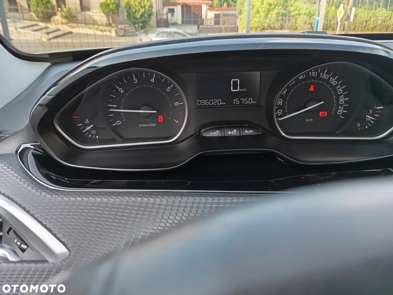Peugeot 2008 1.2 Pure Tech Active - 5