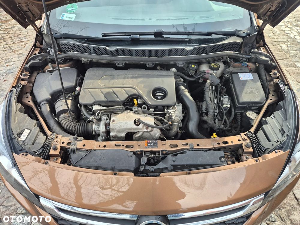 Opel Astra 1.6 D (CDTI) Start/Stop Innovation - 10