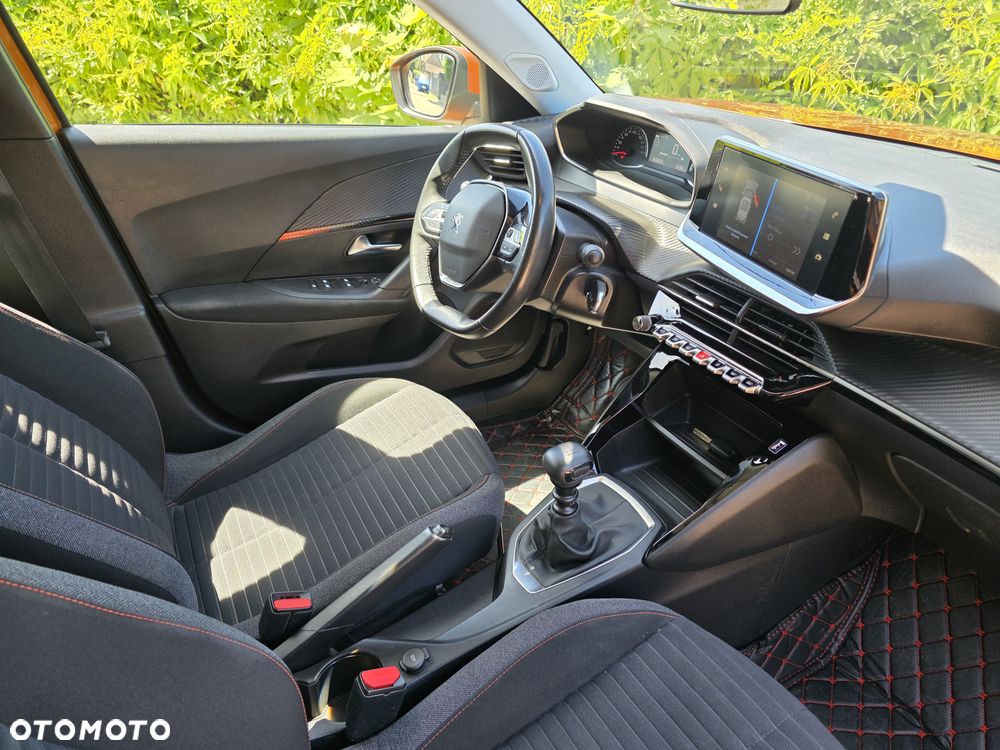 Peugeot 2008 PureTech 100 Allure - 17