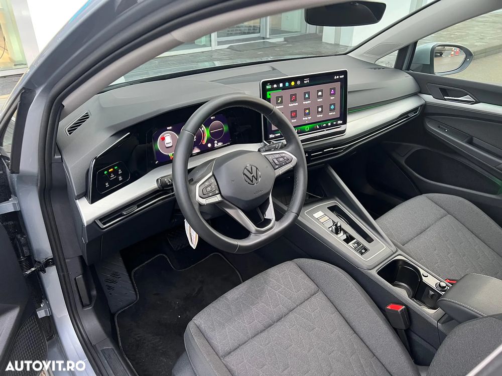 Volkswagen Golf 1.5 eTSI DSG MHEV Life - 11