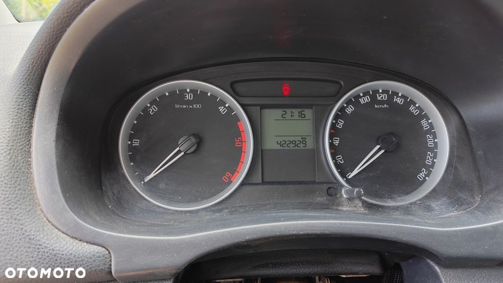 Skoda Fabia - 12