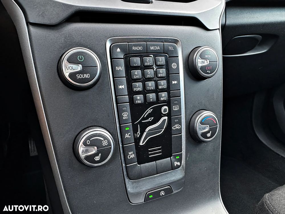 Volvo V40 D2 Powershift Momentum - 13
