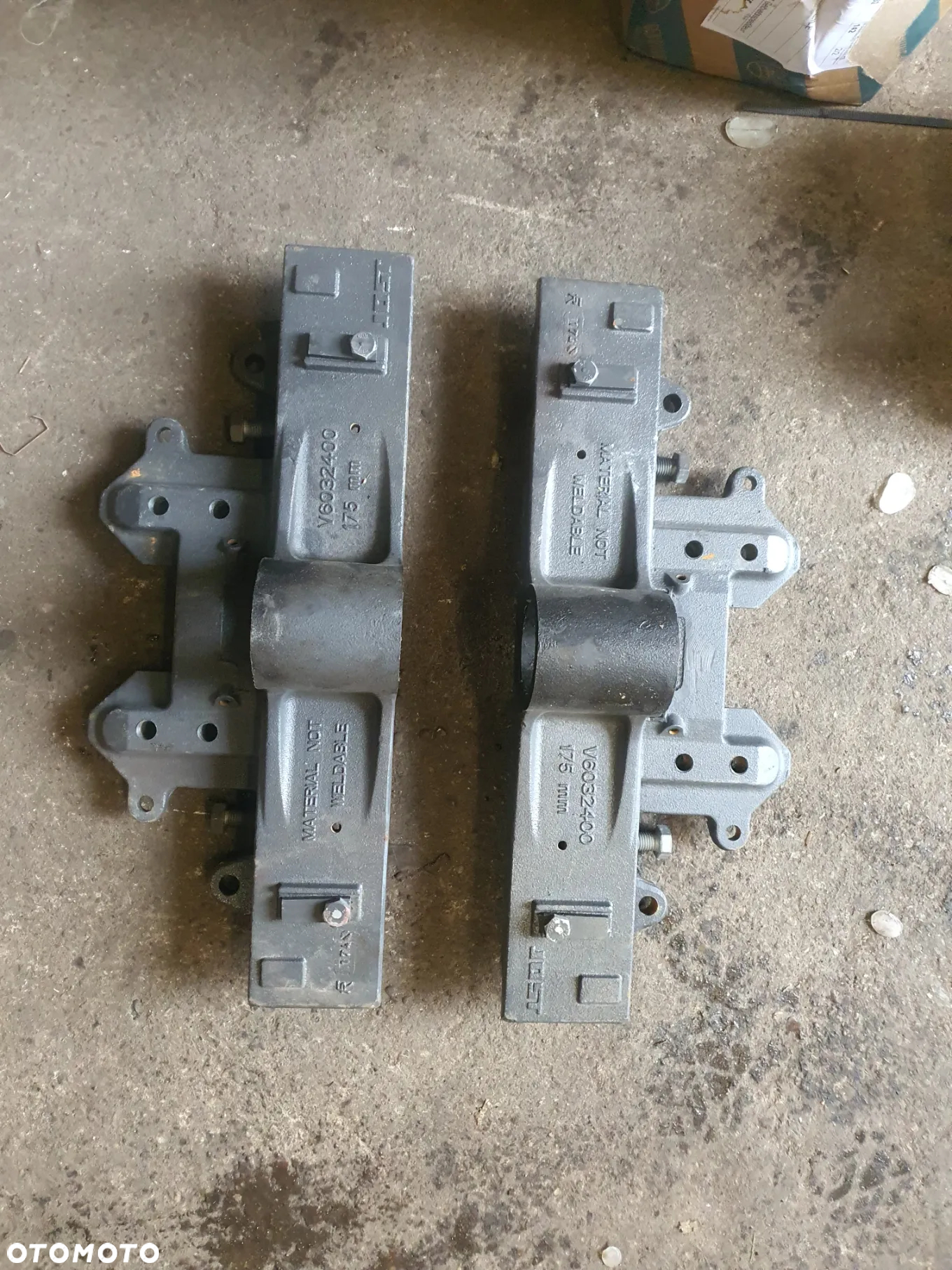 Mocowanie łapy siodła JOST 175 mm V6032400 - 2