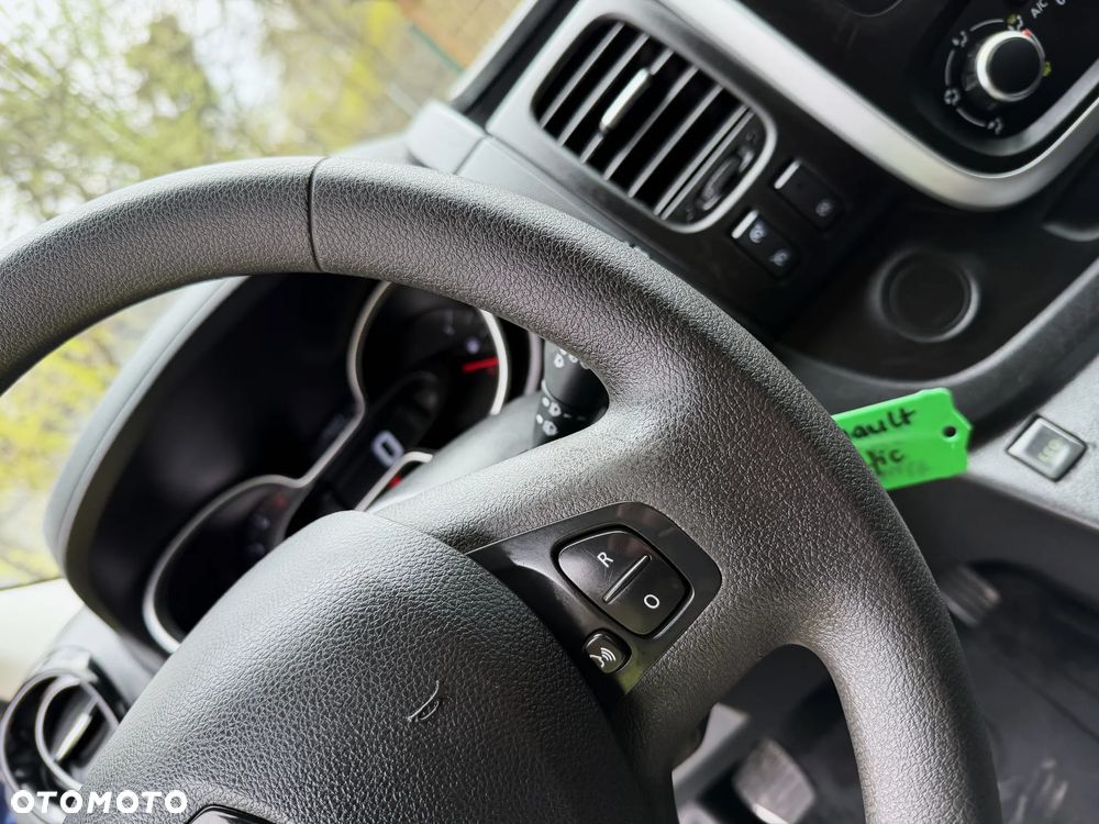 Renault Trafic 2.0 L2H1 HD Extra (bryg.) - 24