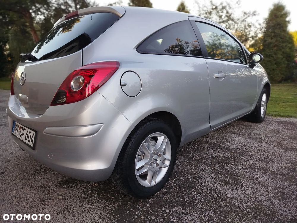 Opel Corsa 1.4 16V 150 Jahre - 27