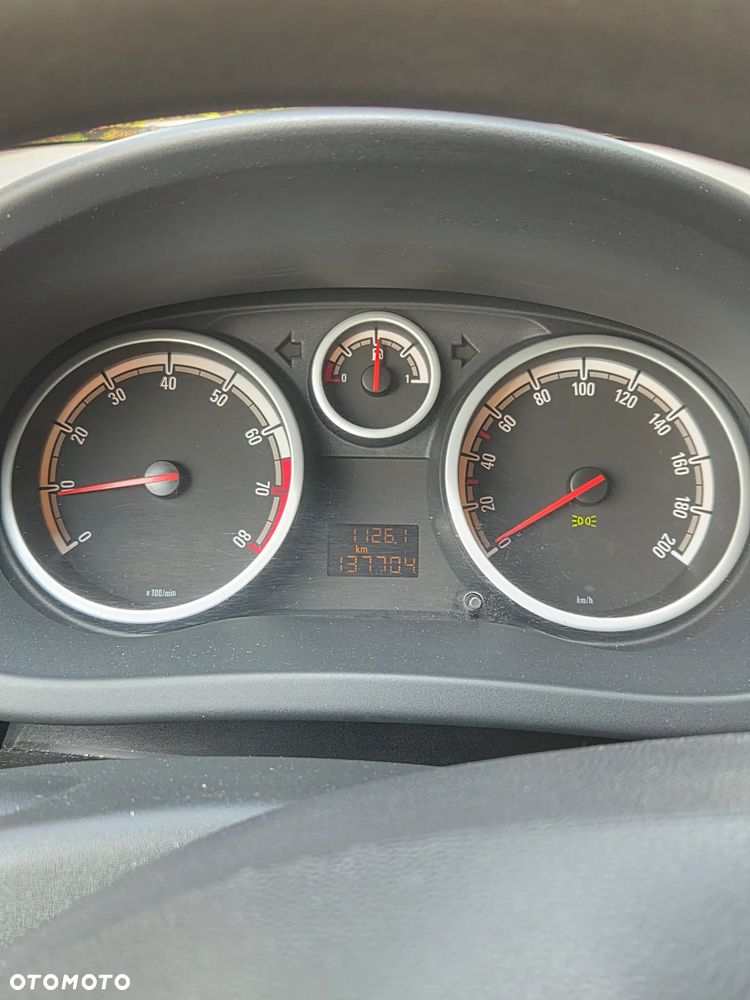 Opel Corsa 1.2 16V Cosmo - 4