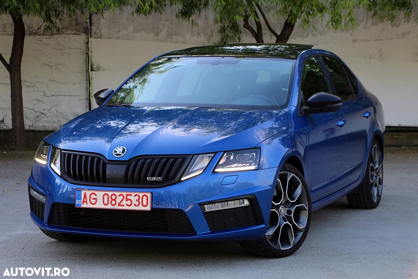 Skoda Octavia 2.0 TDI DSG RS - 2