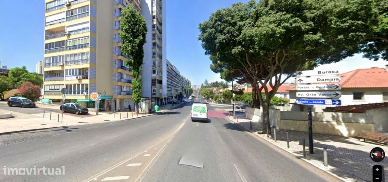 Espaço Comercial/Loja com montra em Benfica — junto à Estação CP | 150 - Grande imagem: 3/7