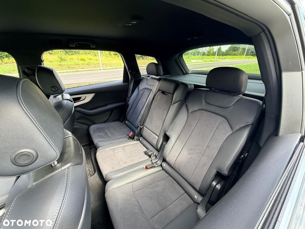 Audi Q7 45 TDI mHEV Quattro S Line Tiptr - 11