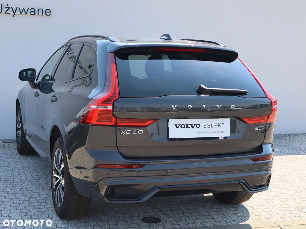Volvo XC 60 B5 B AWD Plus Dark - 7