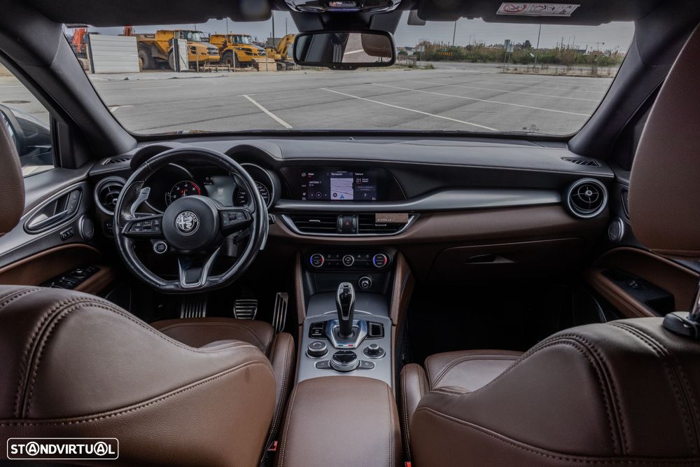 Alfa Romeo Stelvio 2.2 16V AT8 Q4 Veloce - 7