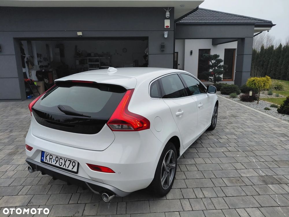 Volvo V40 D4 RDesign - 10