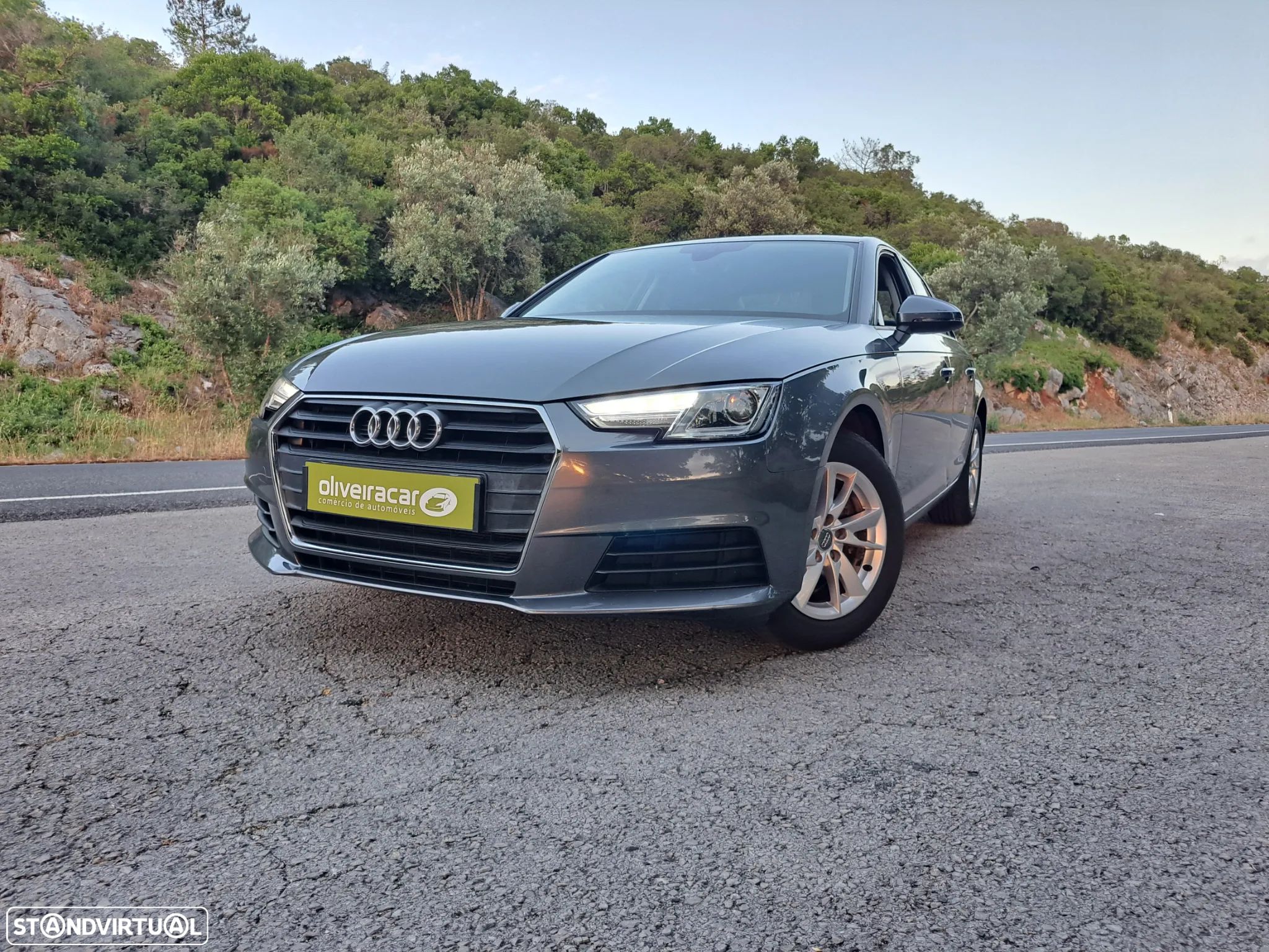 Audi A4 Avant 2.0 TDI - 1