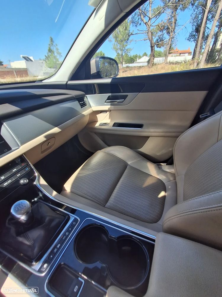 Jaguar XF E-Performance Prestige - 21