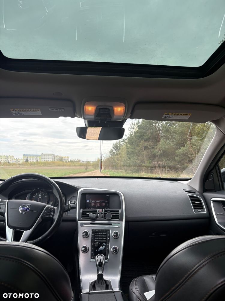 Volvo XC 60 T5 AWD Geartronic Momentum - 6