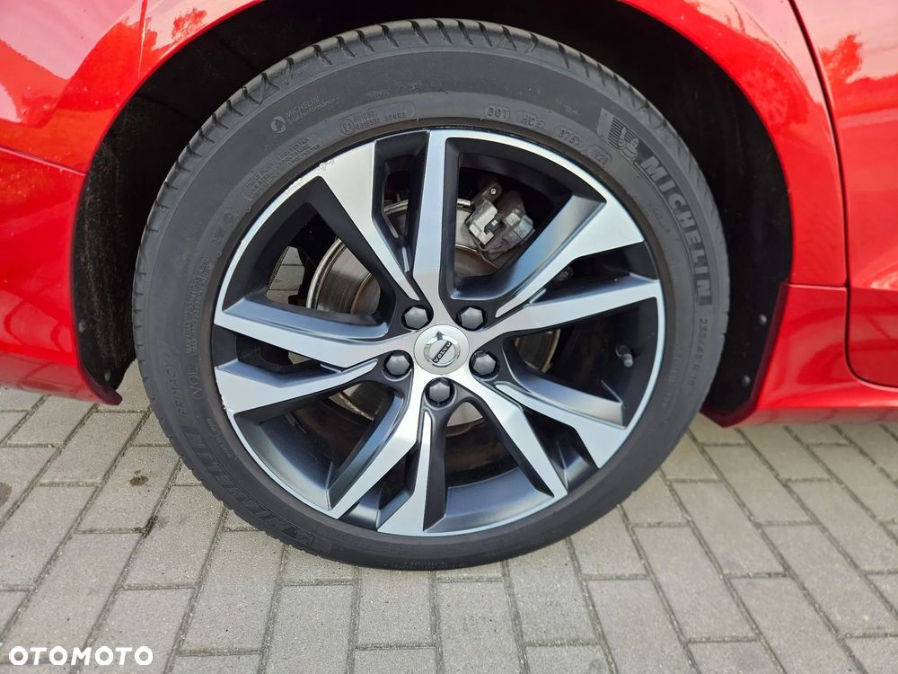 Volvo V60 B3 B R-Design - 25