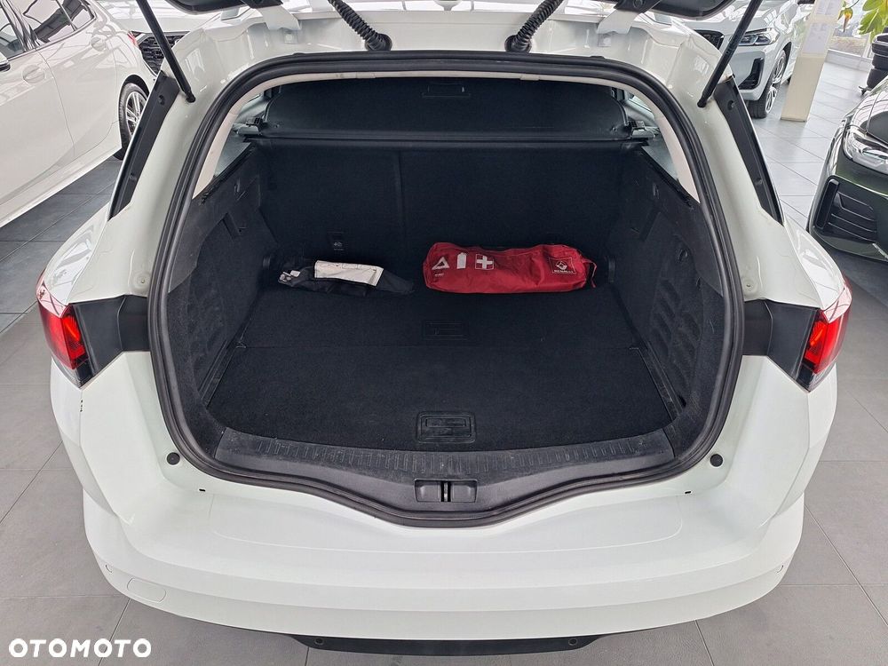 Renault Megane 1.5 Blue dCi Zen - 13