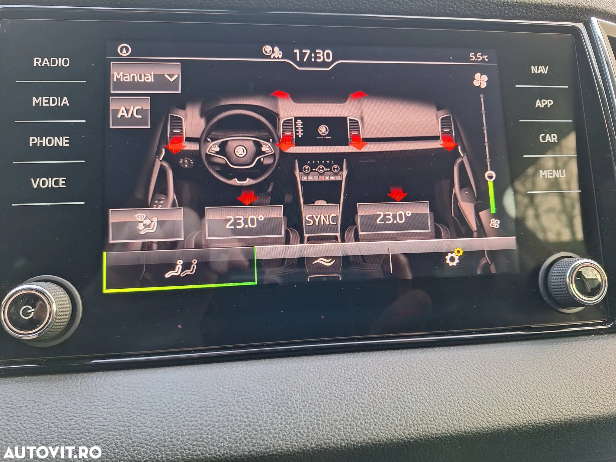 Skoda Karoq 1.5 TSI Ambition - 24