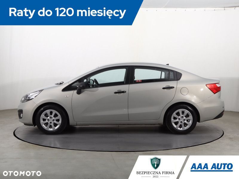 Kia Rio - 4
