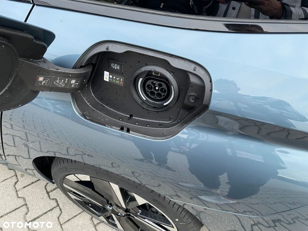 Peugeot 308 - 8