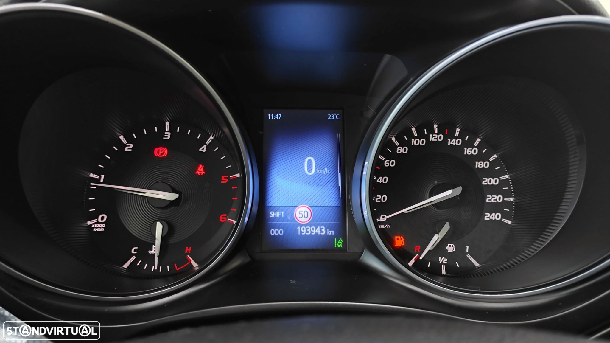 Toyota Avensis Touring Sports 2.0 D-4D Exclusive+GPS - 37
