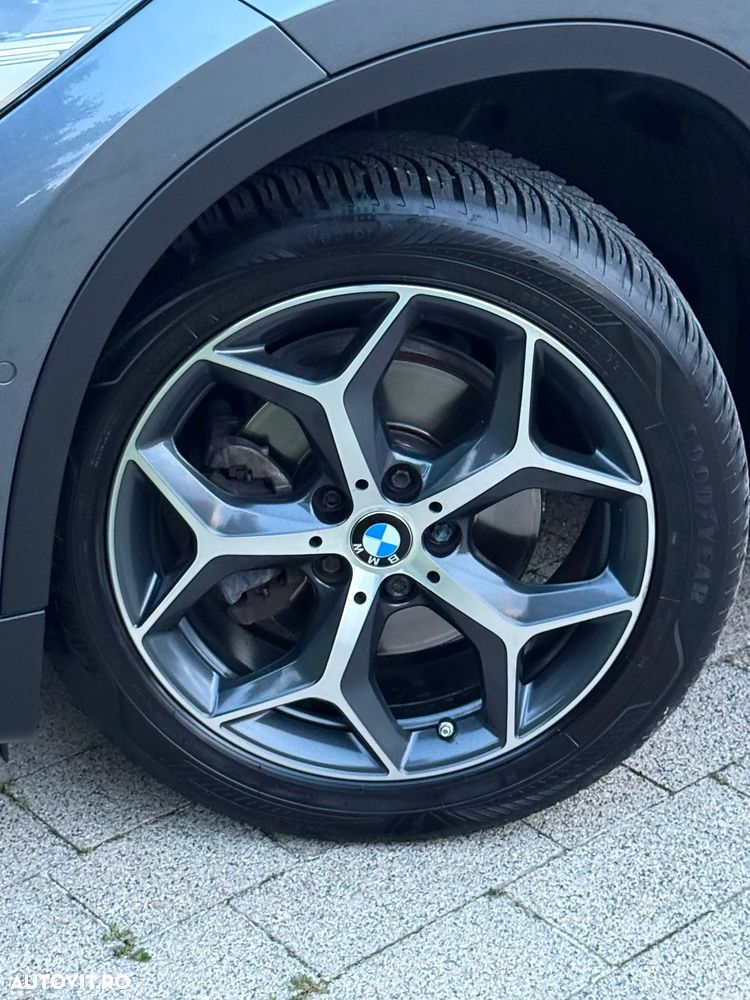 BMW X1 sDrive18d xLine - 28