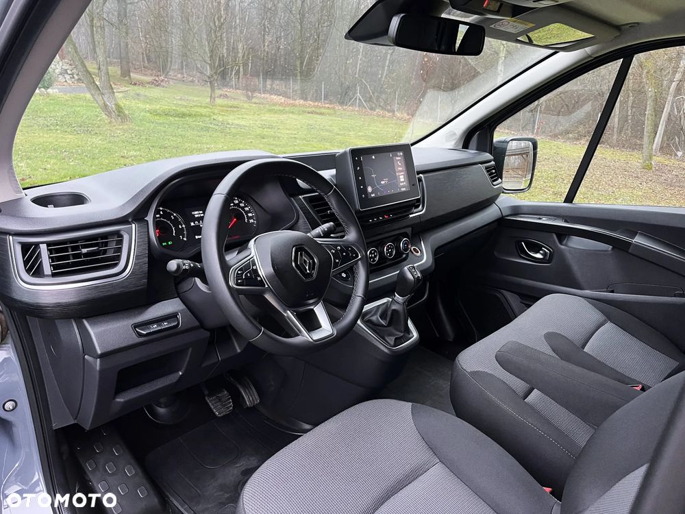 Renault Trafic - 10