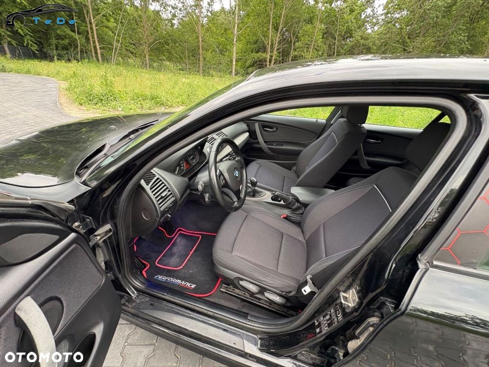 BMW Seria 1 118i Edition Sport - 25
