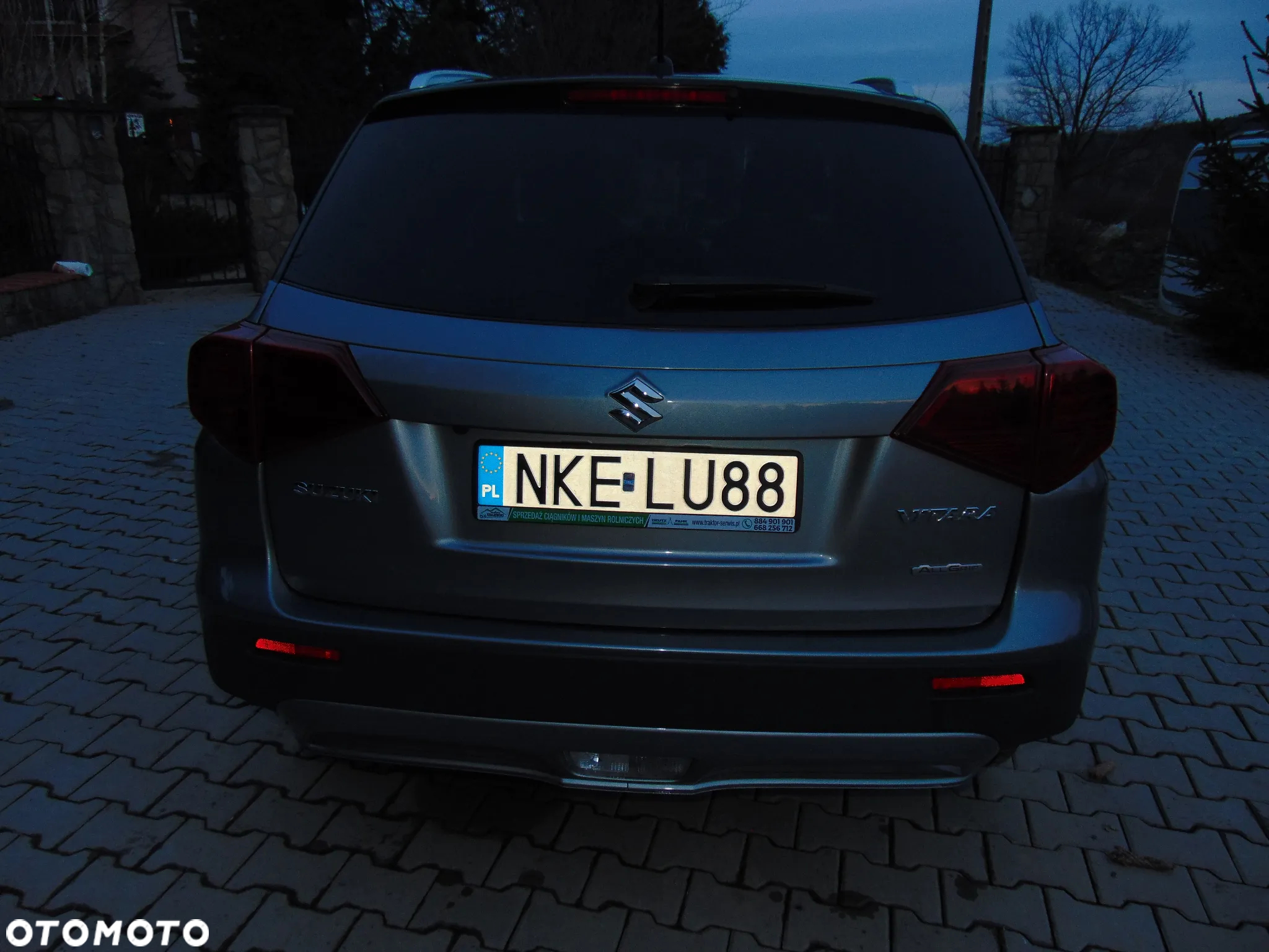 Suzuki Vitara 1.0 Boosterjet Premium 4WD - 22
