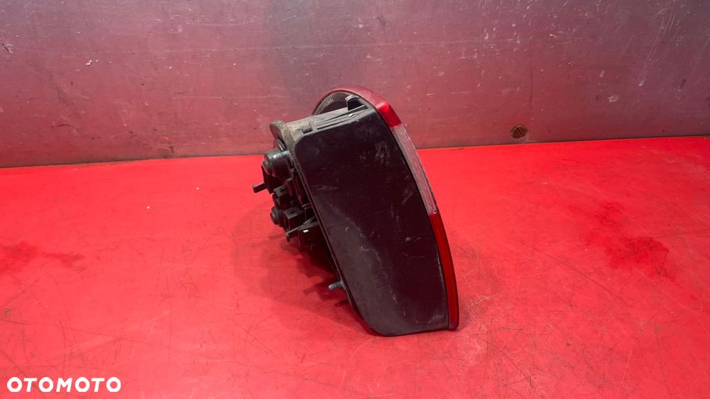 LAMPA PRAWY TYŁ SEAT LEON 1 - 2