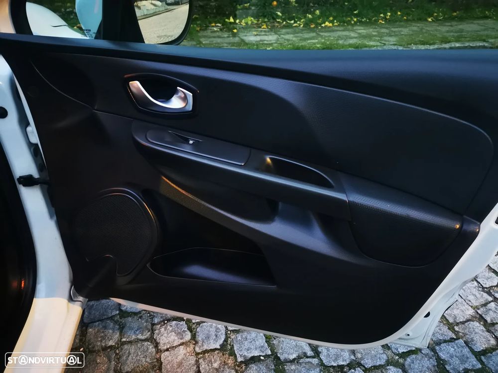 Renault Clio Sport Tourer 1.5 dCi Luxe - 20