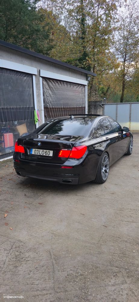BMW 740 d Pack M - 4