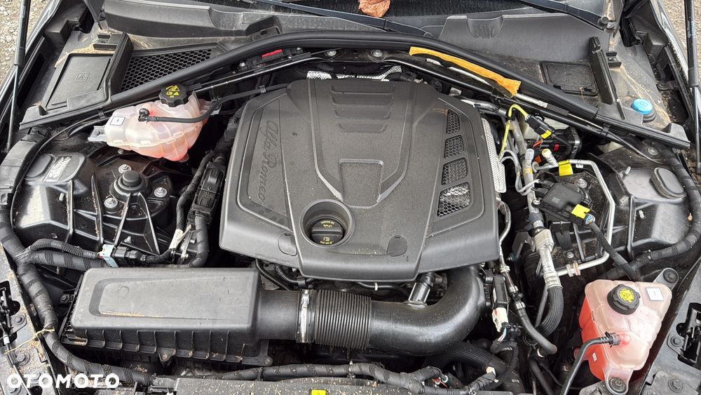 Alfa Romeo Giulia 2.0 Turbo - 22