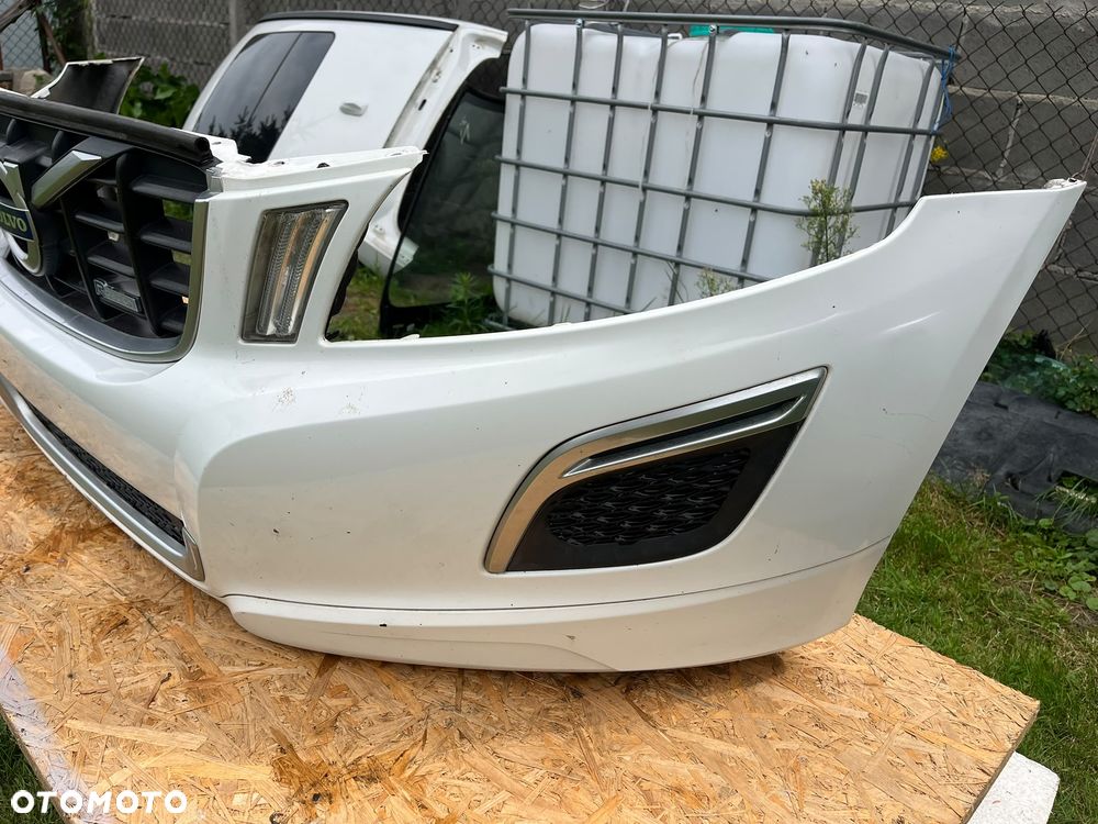 Zderzak przedni XC60 Rdesign biały 614-46 - 2
