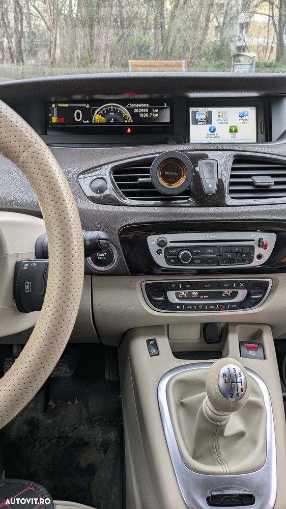 Renault Grand Scenic 1.6 dCi Stop&Start Energy Privilege - 6