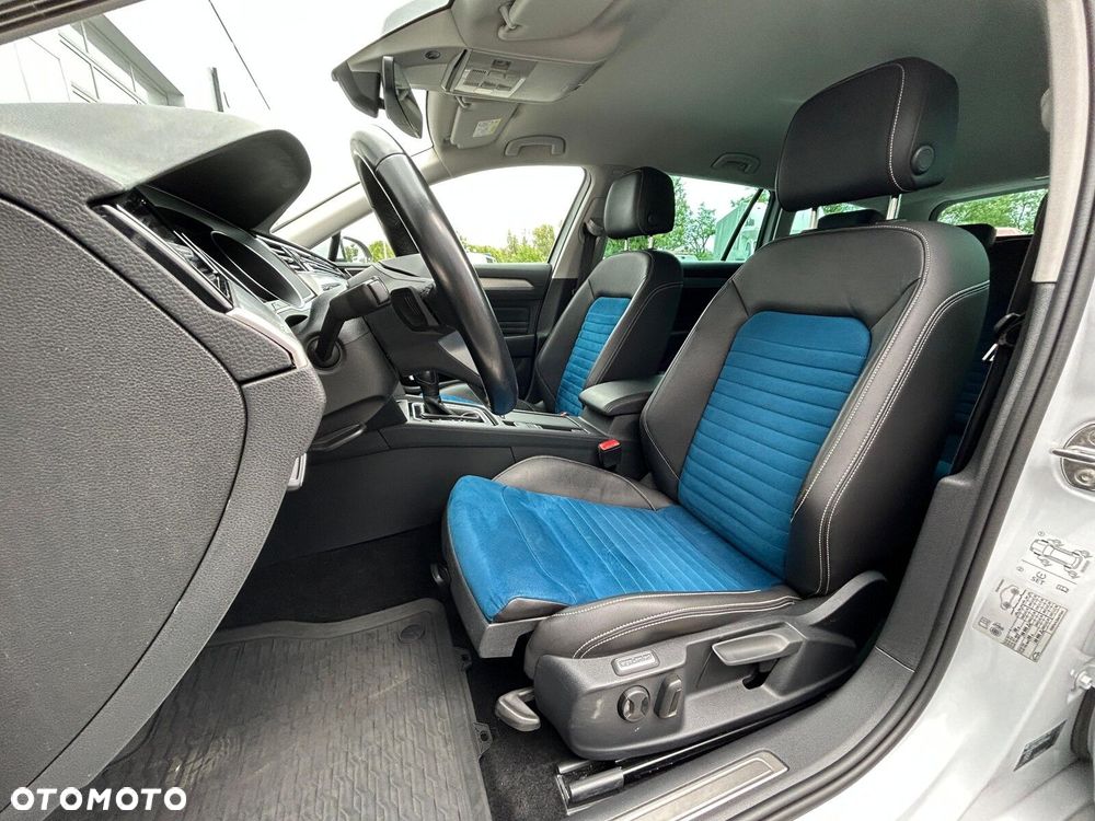 Volkswagen Passat 2.0 TDI EVO Elegance DSG - 9
